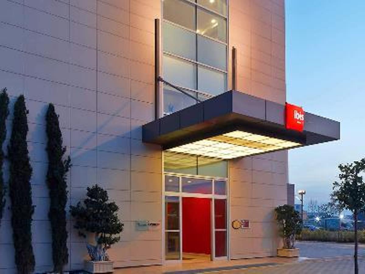 Ibis Adana Hotel Екстериор снимка