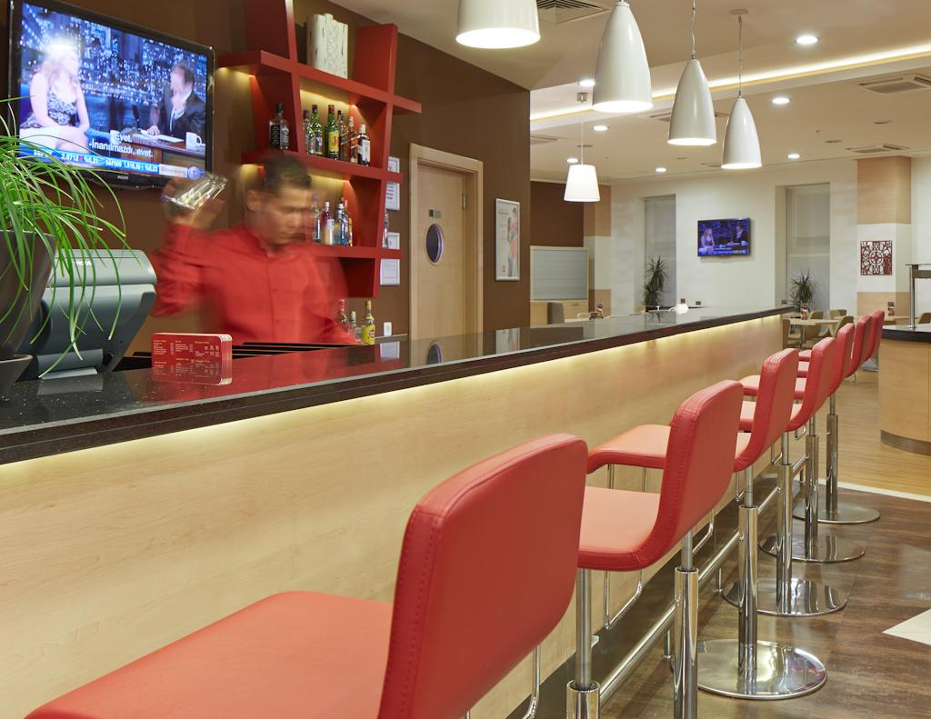Ibis Adana Hotel Екстериор снимка
