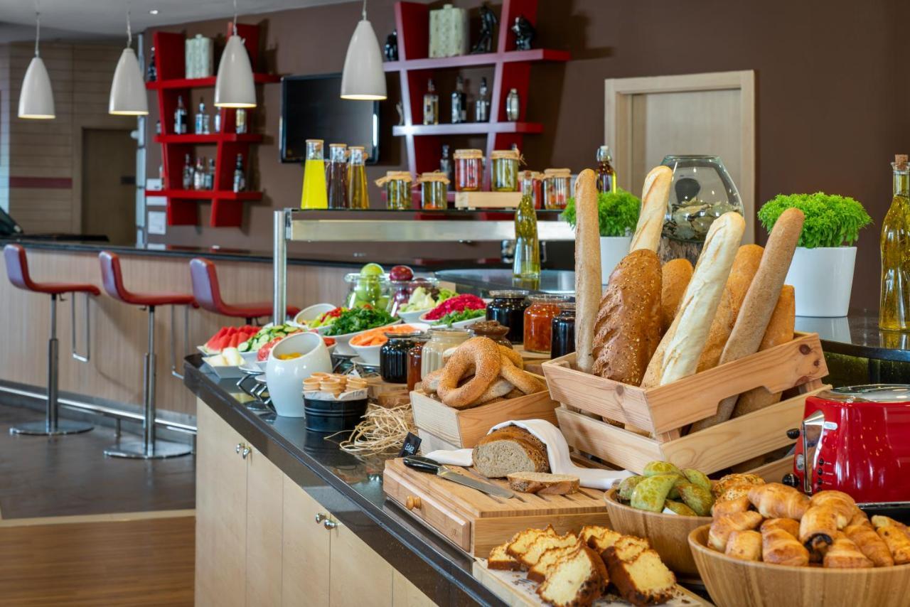 Ibis Adana Hotel Екстериор снимка