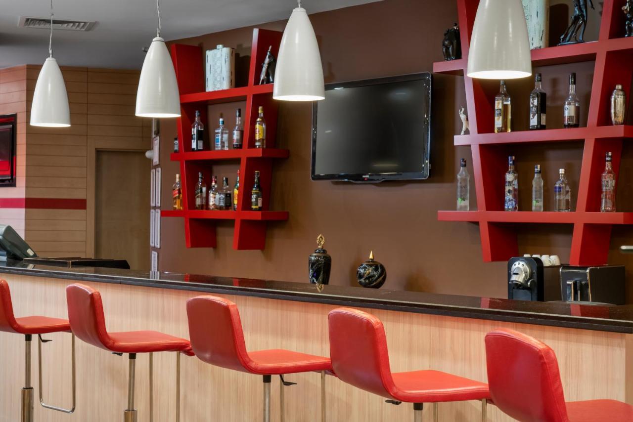 Ibis Adana Hotel Екстериор снимка
