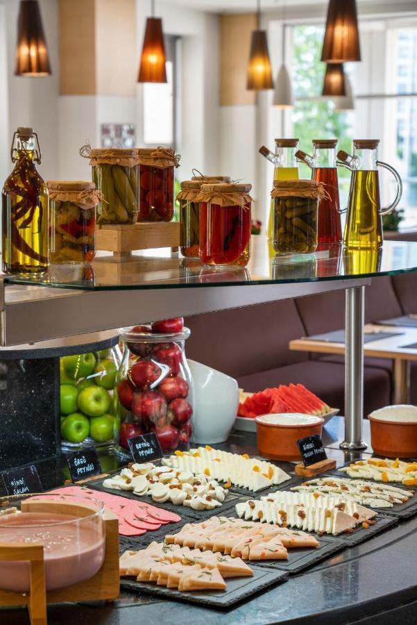 Ibis Adana Hotel Екстериор снимка