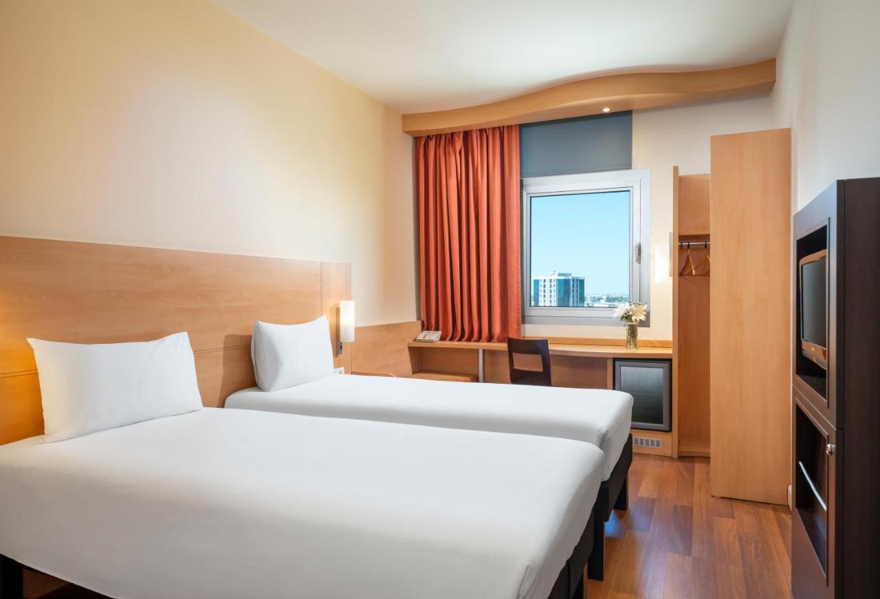 Ibis Adana Hotel Екстериор снимка