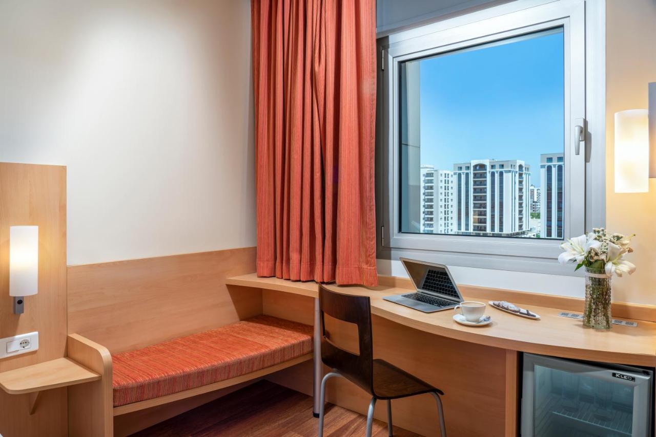 Ibis Adana Hotel Екстериор снимка