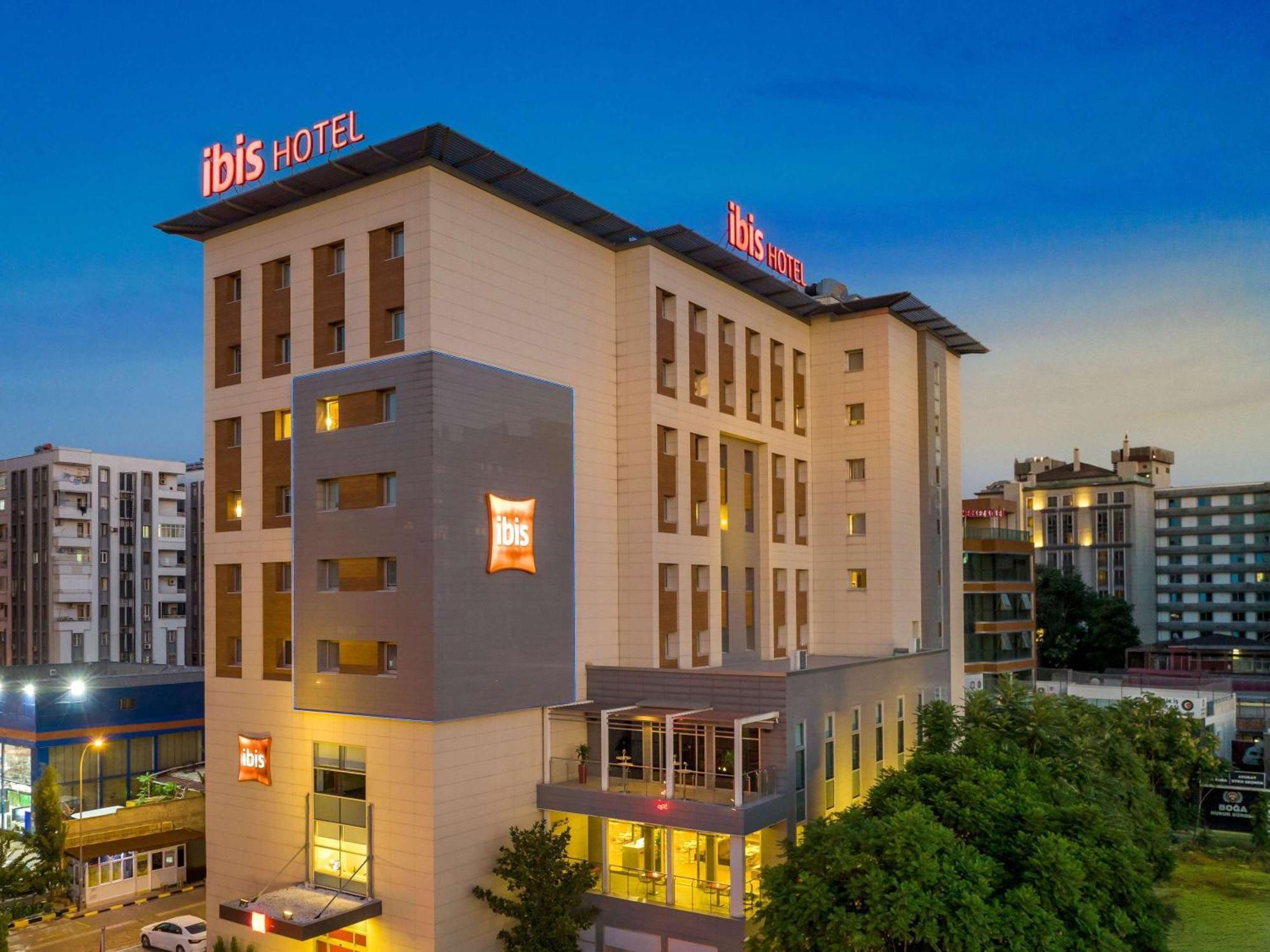 Ibis Adana Hotel Екстериор снимка