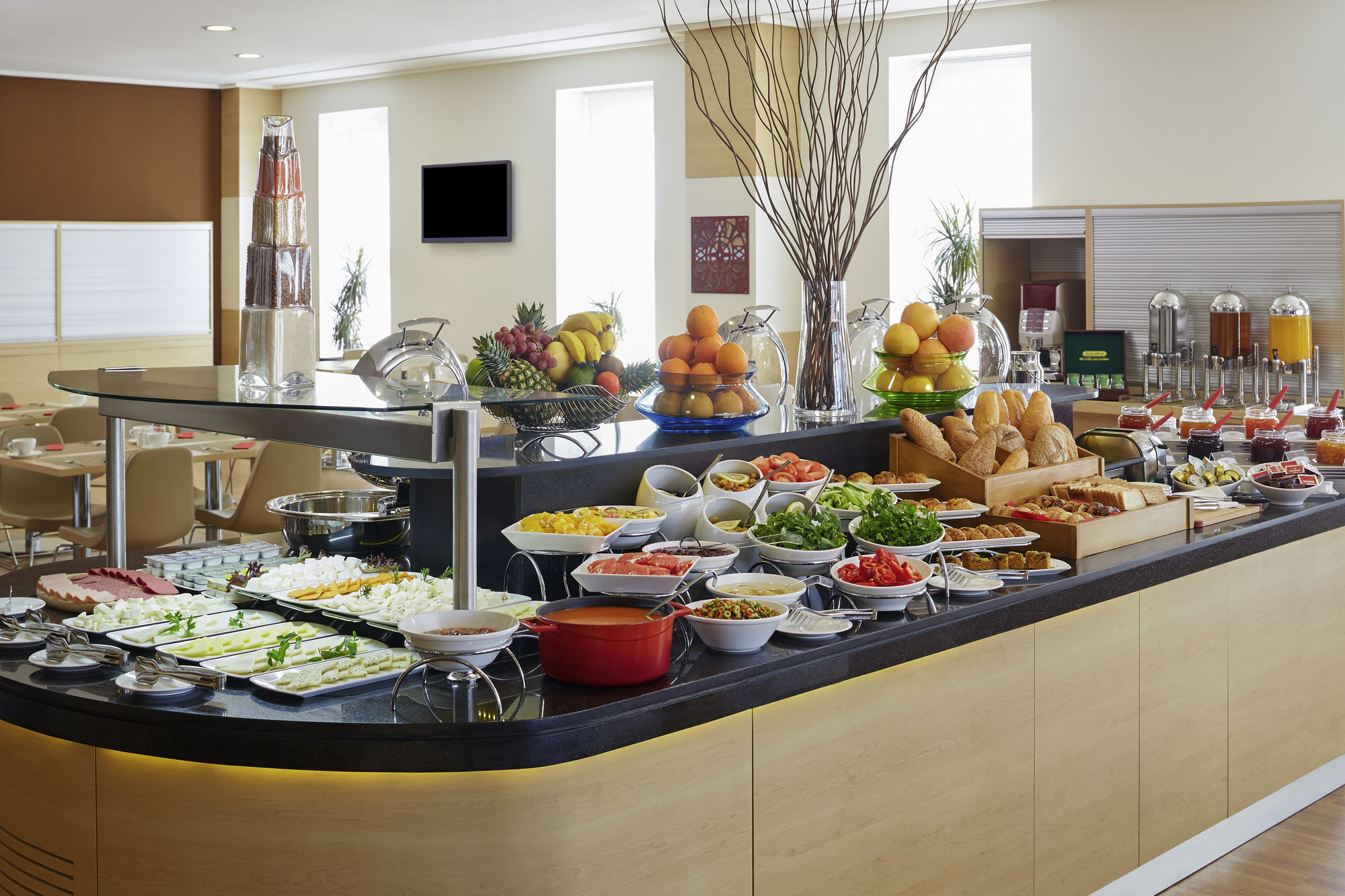 Ibis Adana Hotel Екстериор снимка